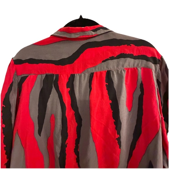 Vintage Balenciaga 100% Silk Abstract Print Button Front Blouse Size 12 - Picture 8 of 8